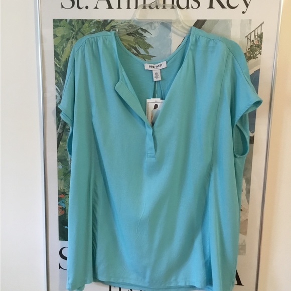 Nine West Tops - NINE WEST Angel blue/ aqua Summer Top.XXL cap sleeve. NWT. 2 Buttons on V-neck